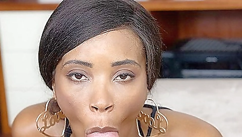 Hiscoreless is creampie and with her wet pussy