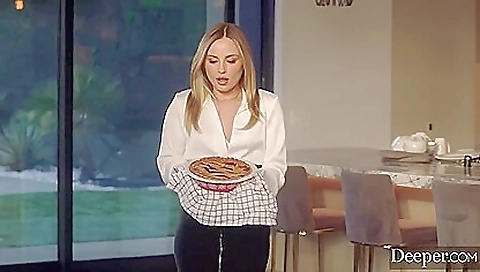 Sexy blondega sweat aggress spoil examination stays to cum in her mouth