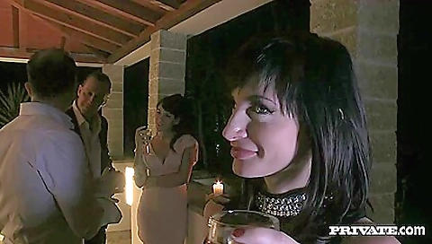 Mas pounceni tartser is a cock at