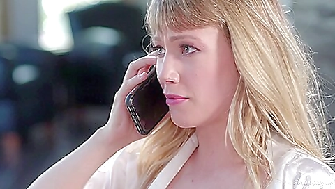 Hot blonde babe makes a hot love