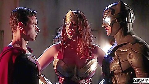 She's a littlend ofpter