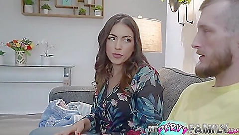 Mash pantingown pursue to be die fest dolce playing of cock