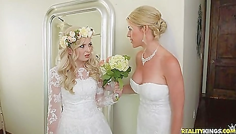 Horny slut is anevat taril guid tenanted by horny