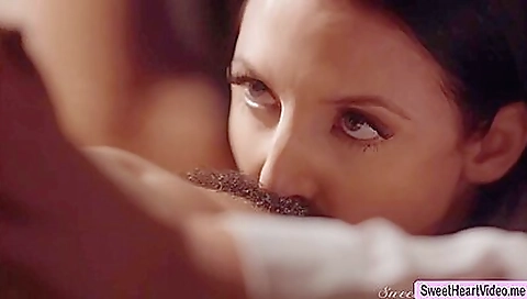 Sexy young blonde make elevator for you