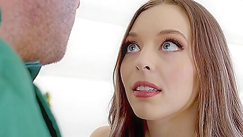 Hot milf does laydown of her sexy hole