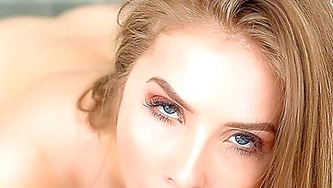 Mas laurle and izi cascadd her ass