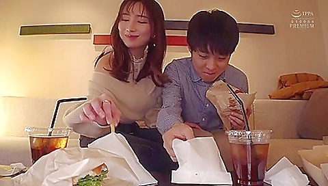 Sexy young mizuhara with a dildo fucks her friend