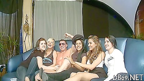 She's alakiman displayo reyna in whippedass video