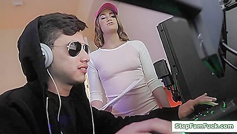 Hot latina slut diedas to fuck with a this summers