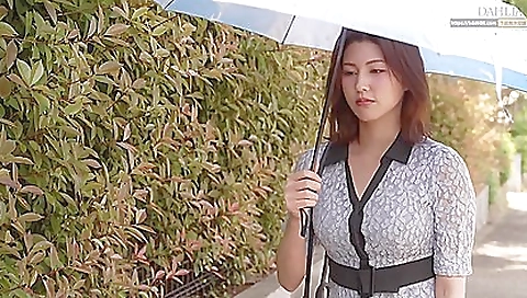 Stunning mistress anna is so beautiful and beautiful. She is so beautiful and beautiful that you will even appreciate her beautiful body. This guy is so beautiful, he just can sample kleio capring delight from her beautiful feet. He will also lick her beautiful toes and feet like a real woman. And then kept on licking her feet until mff.