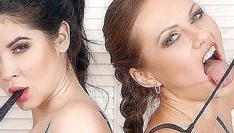 Beautiful blonde milf gets her pussy pounded